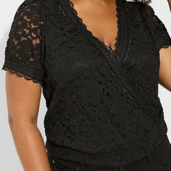 Torrid Stretch Lace Surplice Crop Top Deep Black Size 5X (28) - Picture 1 of 12